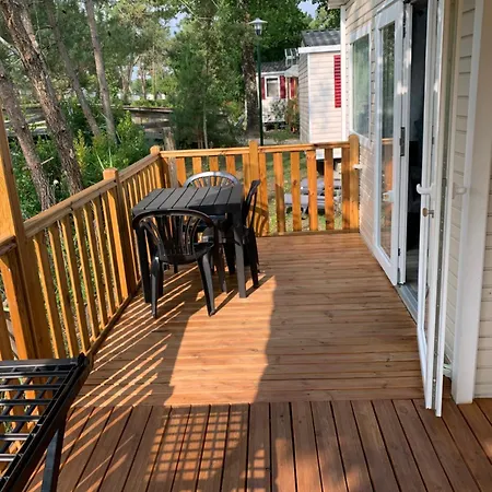Envie D Un Break De Paysages Sauvages Et De Nature Ce Mobile Neuf Confort Climatise Idealement Situe Au Bord De L Eau Dans Un 4 Etoiles Vous Attend Pour Un Week End Quelques Jours Ou Des En Famille