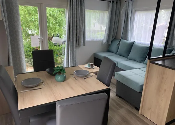 Campsite Le Refuge Aquatique: Mobil-home Confort En 4 étoiles