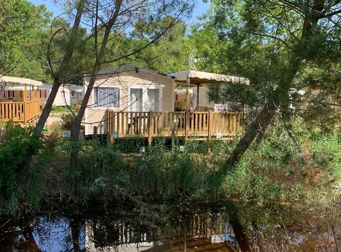 Le Refuge Aquatique: Mobil-home Confort En 4 étoiles Campsite Lege-Cap-Ferret