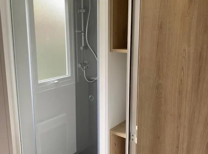 Campsite Le Refuge Aquatique: Mobil-home Confort En 4 étoiles Lege-Cap-Ferret