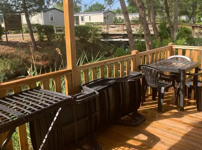 Campsite Le Refuge Aquatique: Mobil-home Confort En 4 étoiles