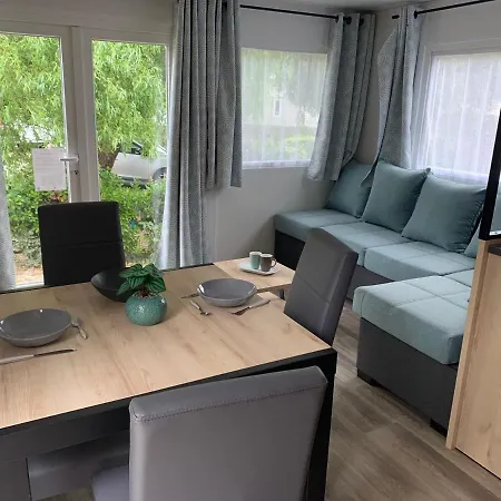Campsite Le Refuge Aquatique: Mobil-home Confort En 4 étoiles
