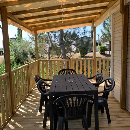 Envie D Un Break De Paysages Sauvages Et De Nature Ce Mobile Neuf Confort Climatise Idealement Situe Au Bord De L Eau Dans Un 4 Etoiles Vous Attend Pour Un Week End Quelques Jours Ou Des En Famille