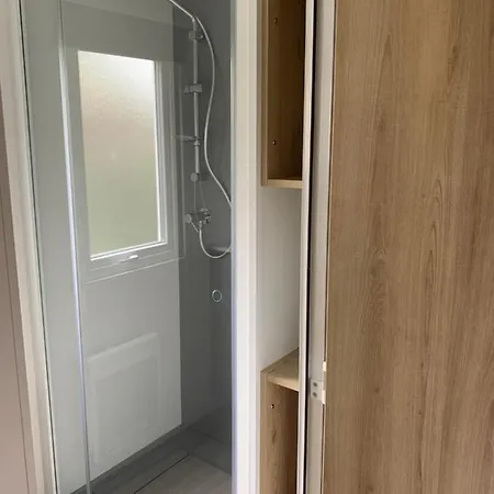 Campsite Le Refuge Aquatique: Mobil-home Confort En 4 étoiles Lege-Cap-Ferret