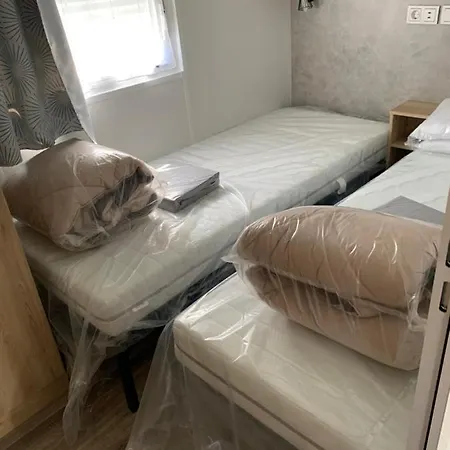 Envie D Un Break De Paysages Sauvages Et De Nature Ce Mobile Neuf Confort Climatise Idealement Situe Au Bord De L Eau Dans Un 4 Etoiles Vous Attend Pour Un Week End Quelques Jours Ou Des En Famille Campeggio Lège-Cap-Ferret