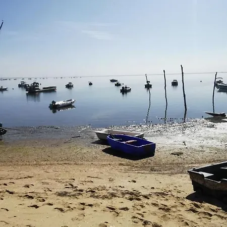 Camping Envie D Un Break De Paysages Sauvages Et De Nature Ce Mobile Neuf Confort Climatise Idealement Situe Au Bord De L Eau Dans Un 4 Etoiles Vous Attend Pour Un Week End Quelques Jours Ou Des En Famille *