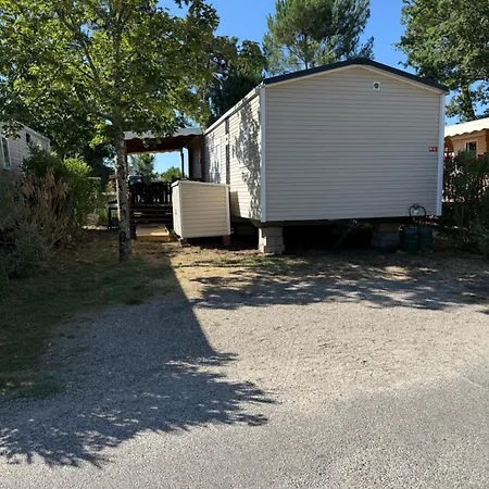 Kemp Envie D Un Break De Paysages Sauvages Et De Nature Ce Mobile Neuf Confort Climatise Idealement Situe Au Bord De L Eau Dans Un 4 Etoiles Vous Attend Pour Un Week End Quelques Jours Ou Des En Famille Lège-Cap-Ferret