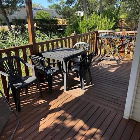 Envie D Un Break De Paysages Sauvages Et De Nature Ce Mobile Neuf Confort Climatise Idealement Situe Au Bord De L Eau Dans Un 4 Etoiles Vous Attend Pour Un Week End Quelques Jours Ou Des En Famille * Lège-Cap-Ferret